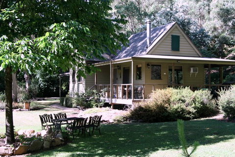 Shady Brook Cottages - Accommodation Europe 1