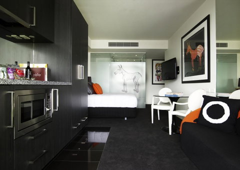 The Cullen Melbourne - Art Series - Tourism Bookings 17