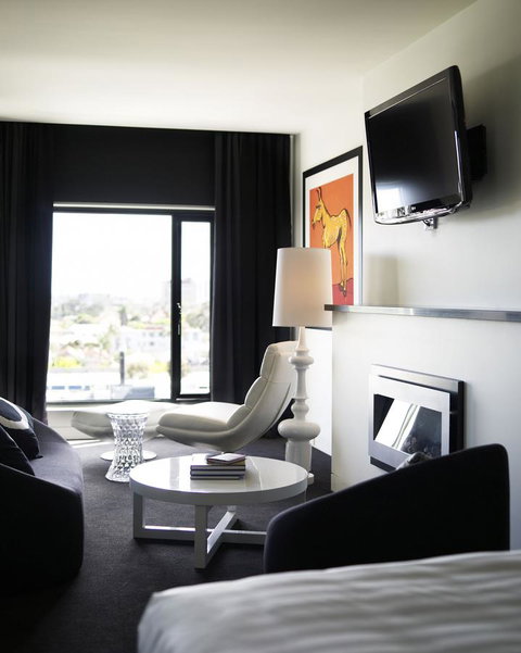 The Cullen Melbourne - Art Series - Tourism Bookings 13