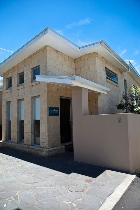 Battery Cove Beach Front Apartment - Tourism Bookings 12