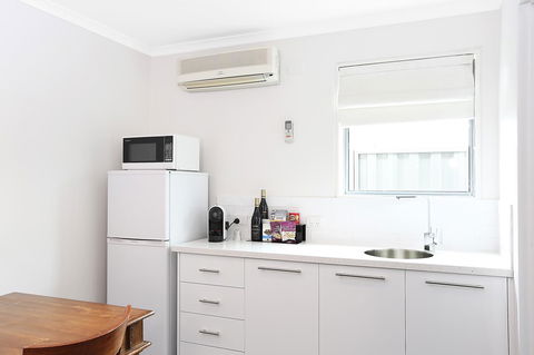 Quality Inn & Suites The Menzies - Tourism Bookings 6