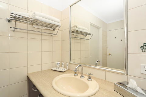 Quality Inn & Suites The Menzies - Tourism Bookings 32