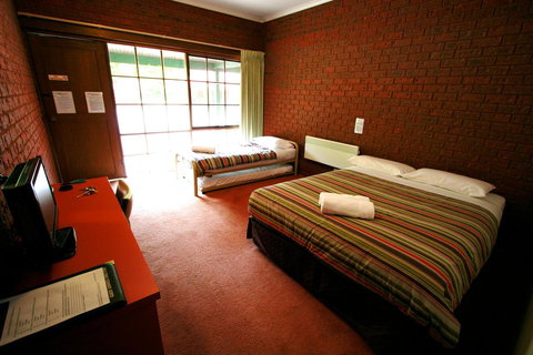 The Harrietville Snowline Hotel - Accommodation Europe 7