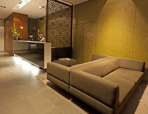 Causeway 353 Hotel - Accommodation Europe 13