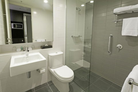 Causeway 353 Hotel - Accommodation Europe 2