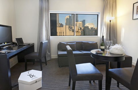 Causeway 353 Hotel - Accommodation Europe 36