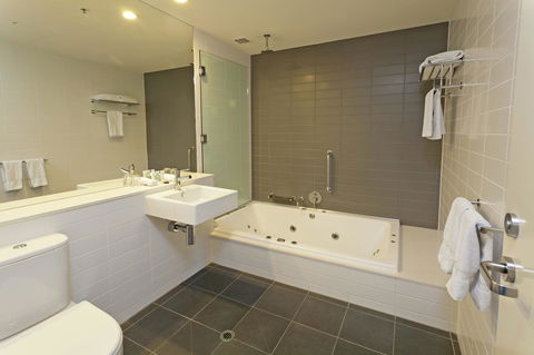 Causeway 353 Hotel - Accommodation Europe 35