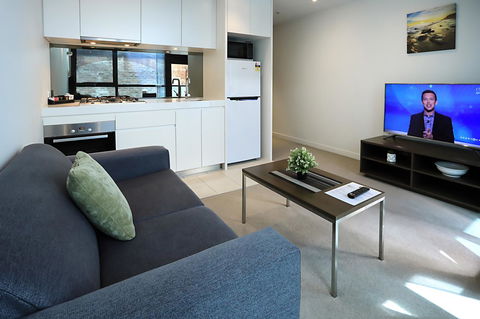 Flinders Street Apartments - Events Australia 18