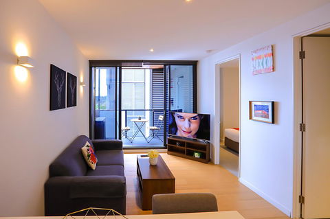 Flinders Street Apartments - Events Australia 9