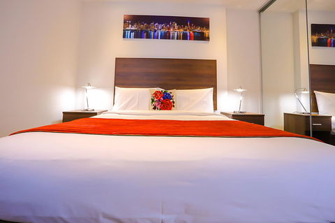 Flinders Street Apartments - Events Australia 10