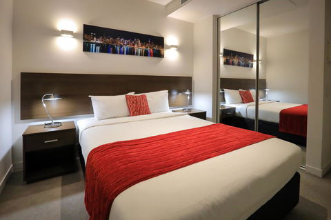 Flinders Street Apartments - Events Australia 40