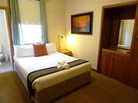 Amara Springs Guest House - Tourism Bookings 32