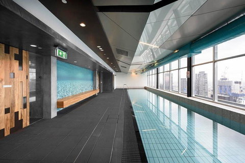 Auguste, Melbourne CBD Private Accommodation With Parking - Events Australia 3