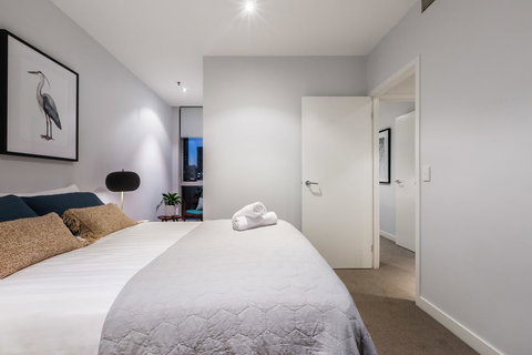 Auguste, Melbourne CBD Private Accommodation With Parking - Events Australia 7