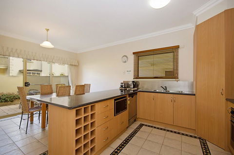 Sea Shells On Banyan Apartment - Events Australia 10