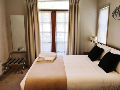 Luxury Abalina Cottages - Events Australia 4