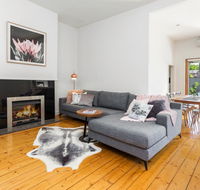 Central Bendigo Cottage walk to everywhere - Events Australia