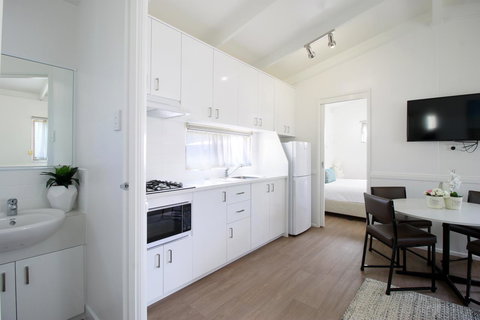 Kanasta Caravan Park - Events Australia 37