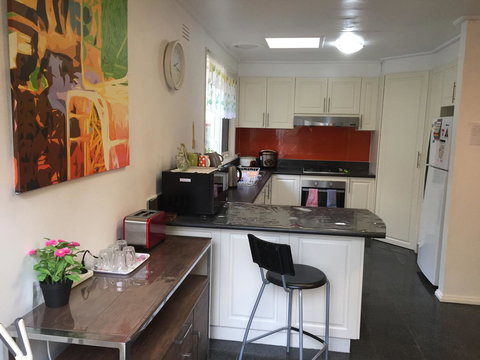 Doncaster Westfield Home Stay - Events Australia 21