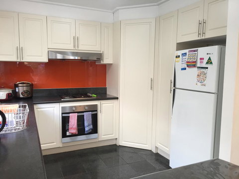 Doncaster Westfield Home Stay - Events Australia 19