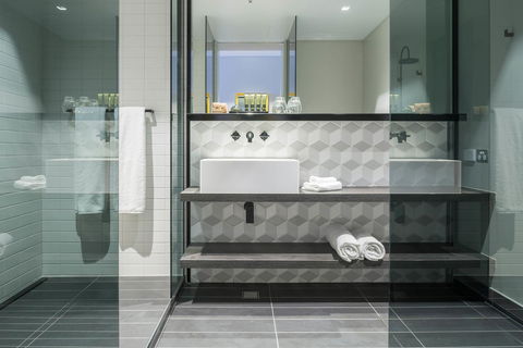 Peppers Docklands - Accommodation Europe 6