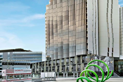 Peppers Docklands - Accommodation Europe 1
