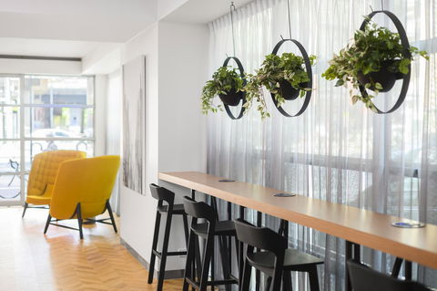 Brady Apartment Hotel Flinders Street - Events Australia 9