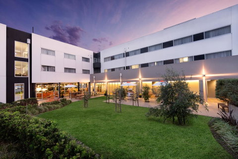 Atura Dandenong - Events Australia 21