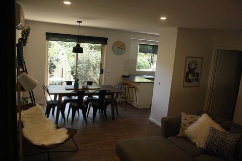 4 Autumn Grove - Accommodation Europe 13