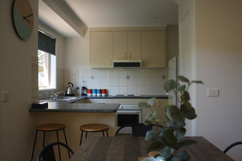 4 Autumn Grove - Accommodation Europe 6