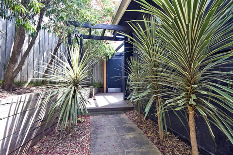 Lornebeach Apartments - Events Australia 39