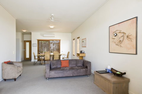 Lornebeach Apartments - Events Australia 32