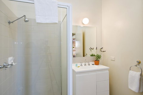 Lornebeach Apartments - Events Australia 13