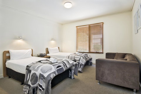 Lornebeach Apartments - Events Australia 31