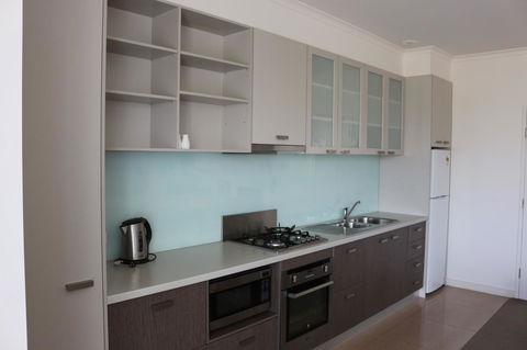Bairnsdale International - Accommodation Europe 13