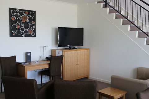 Bairnsdale International - Accommodation Europe 29