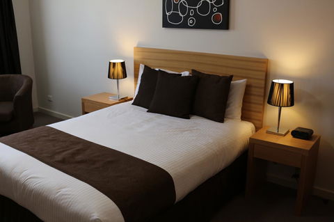 Bairnsdale International - Accommodation Europe 35