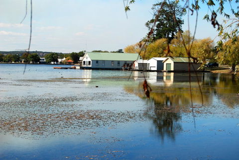 Lake Wendouree Luxury Apartments - Events Australia 12