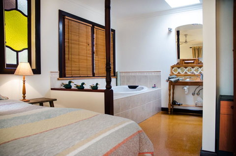 Ashwood Cottages - Accommodation Europe 13