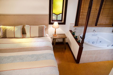 Ashwood Cottages - Accommodation Europe 5