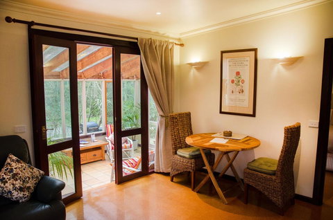 Ashwood Cottages - Accommodation Europe 2