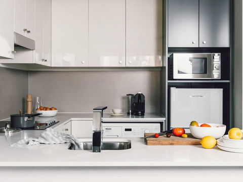 Quay West Suites Melbourne - Accommodation Europe 43