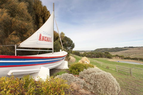 Anchors Port Campbell - Events Australia 12