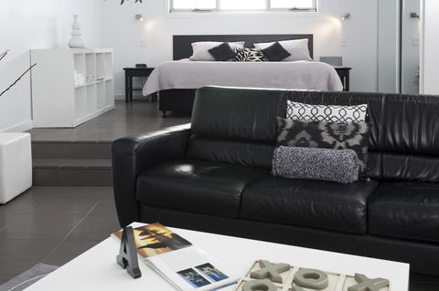 Anchors Port Campbell - Events Australia 10