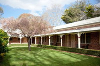 Book Bungendore Accommodation Vacations Tourism Bookings Tourism Bookings