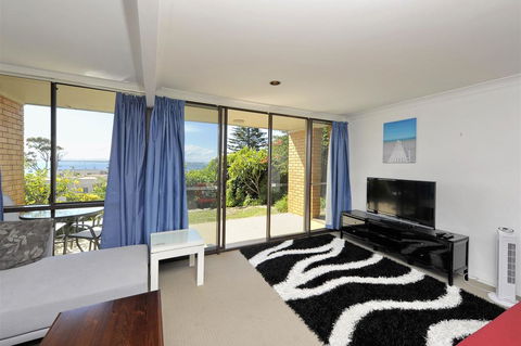 The Crest Unit 5 - Shoal Bay - Events Australia 2