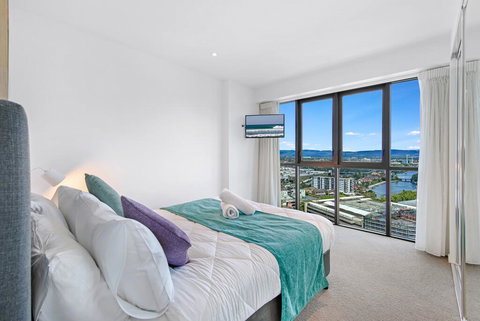 The Eureka Gold Coast Residence On Broadbeach - Accommodation Europe 1