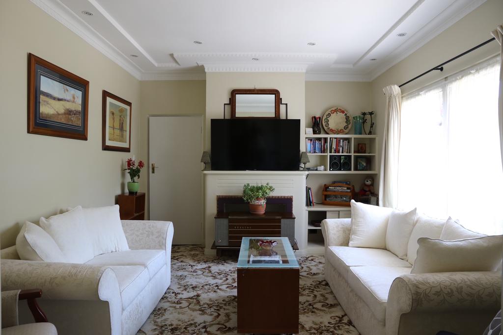 Apartment Melbourne VIC Tourism Bookings