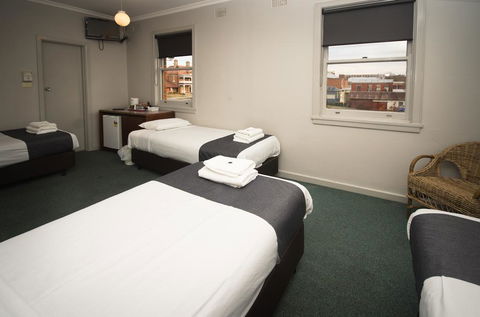 The George Hotel - Tourism Bookings 1