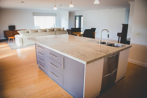 The Hicks - Events Australia 1